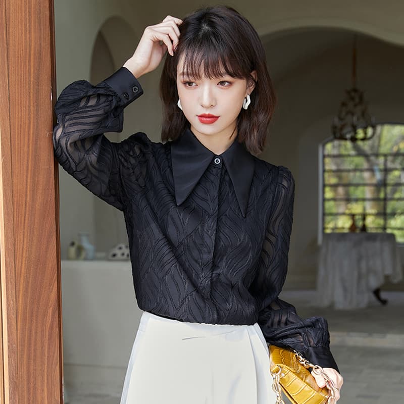 黒ブラウス シアー透かし柄シフォンブラウス