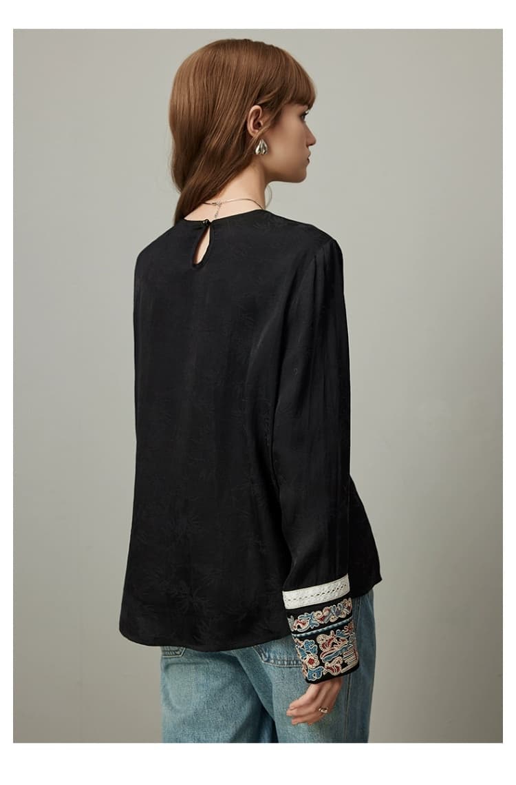 黒ブラウス 刺繍袖デザイン シフォンブラウス