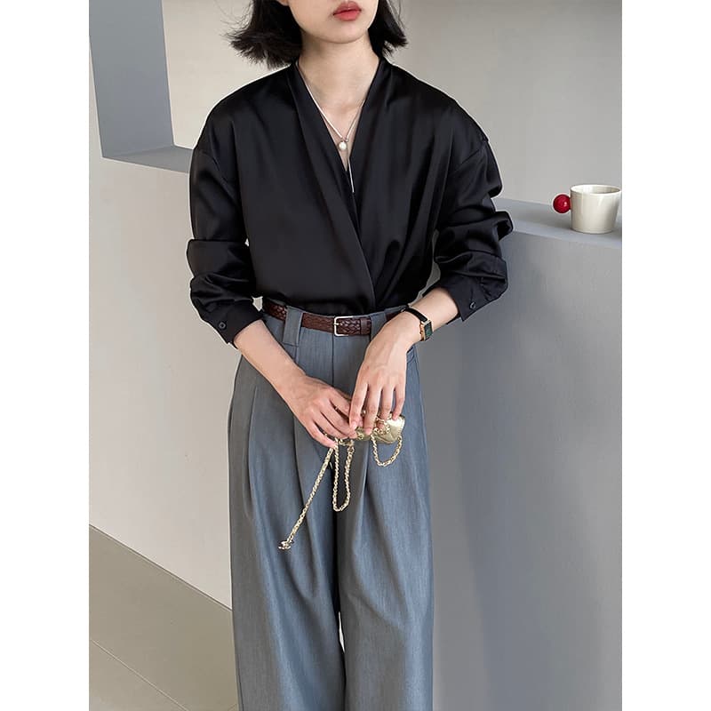 黒ブラウス ドレープサテンカシュクールブラウス